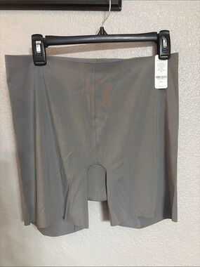 Understance soft contour high-rise bike shorts